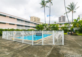 1330 Wilder Avenue,Honolulu,Hawaii,96822,1 Bedroom Bedrooms,1 BathroomBathrooms,Condo/Townhouse,Wilder,2,18208274