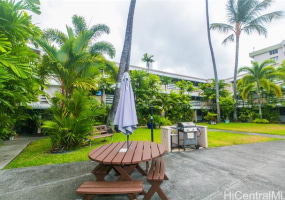 1330 Wilder Avenue,Honolulu,Hawaii,96822,1 Bedroom Bedrooms,1 BathroomBathrooms,Condo/Townhouse,Wilder,2,18208274