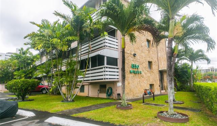 1330 Wilder Avenue,Honolulu,Hawaii,96822,1 Bedroom Bedrooms,1 BathroomBathrooms,Condo/Townhouse,Wilder,2,18208274