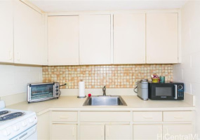 1330 Wilder Avenue,Honolulu,Hawaii,96822,1 Bedroom Bedrooms,1 BathroomBathrooms,Condo/Townhouse,Wilder,2,18208274