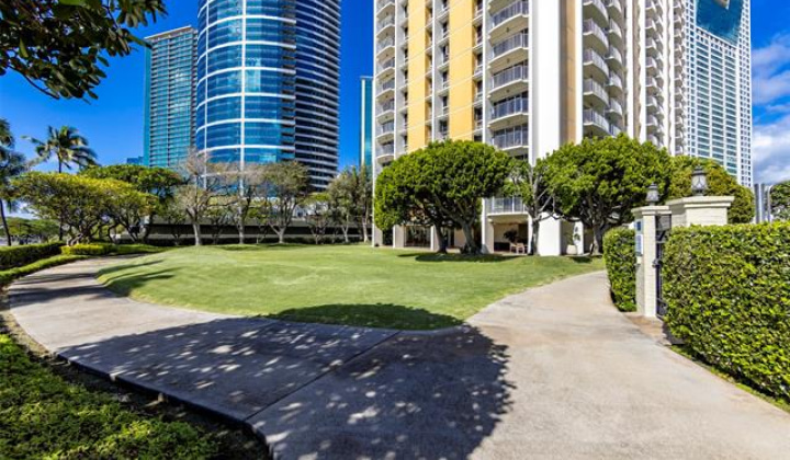 1350 Ala Moana Boulevard,Honolulu,Hawaii,96814,2 Bedrooms Bedrooms,2 BathroomsBathrooms,Condo/Townhouse,Ala Moana,8,18208411