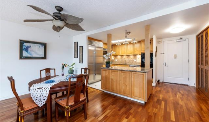 1350 Ala Moana Boulevard,Honolulu,Hawaii,96814,2 Bedrooms Bedrooms,2 BathroomsBathrooms,Condo/Townhouse,Ala Moana,8,18208411