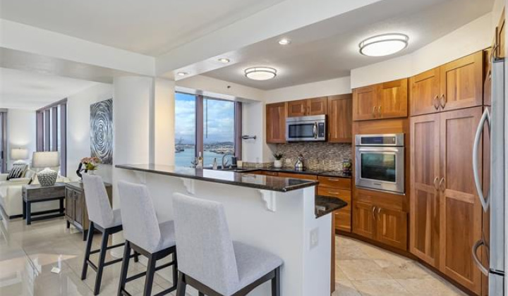 415 South Street,Honolulu,Hawaii,96813,2 Bedrooms Bedrooms,2 BathroomsBathrooms,Condo/Townhouse,South,18,18208948