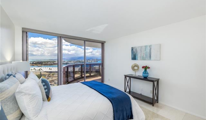 415 South Street,Honolulu,Hawaii,96813,2 Bedrooms Bedrooms,2 BathroomsBathrooms,Condo/Townhouse,South,18,18208948