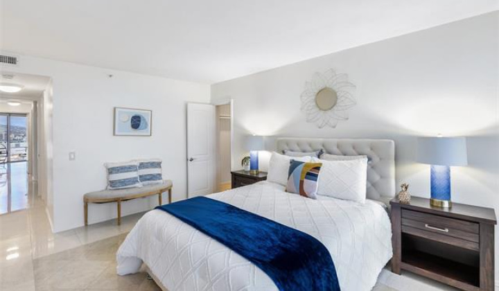 415 South Street,Honolulu,Hawaii,96813,2 Bedrooms Bedrooms,2 BathroomsBathrooms,Condo/Townhouse,South,18,18208948