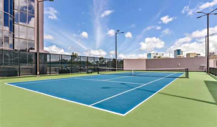 415 South Street,Honolulu,Hawaii,96813,2 Bedrooms Bedrooms,2 BathroomsBathrooms,Condo/Townhouse,South,18,18208948