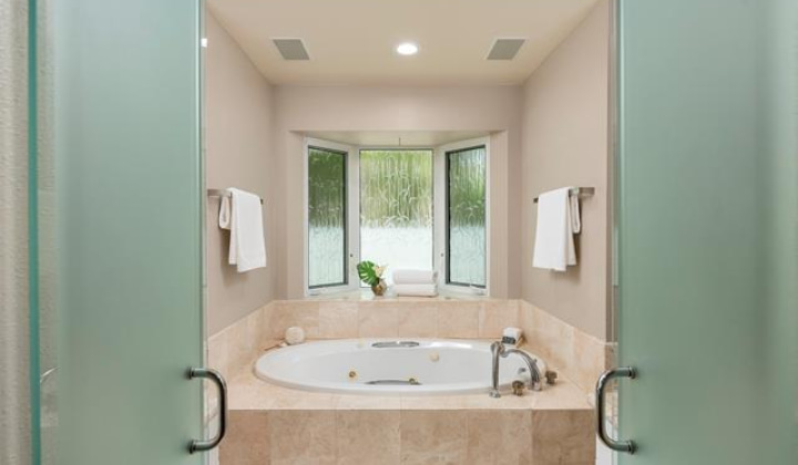 4346 Kahala Avenue,Honolulu,Hawaii,96816,5 Bedrooms Bedrooms,4 BathroomsBathrooms,Single family,Kahala,18209046