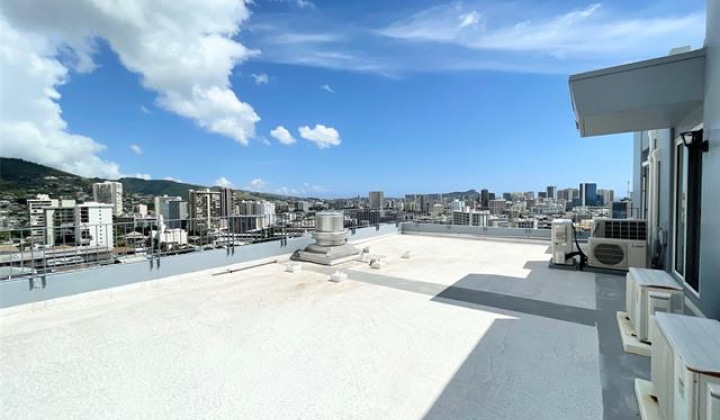 1456 Thurston Avenue,Honolulu,Hawaii,96822,3 Bedrooms Bedrooms,2 BathroomsBathrooms,Condo/Townhouse,Thurston,18209353
