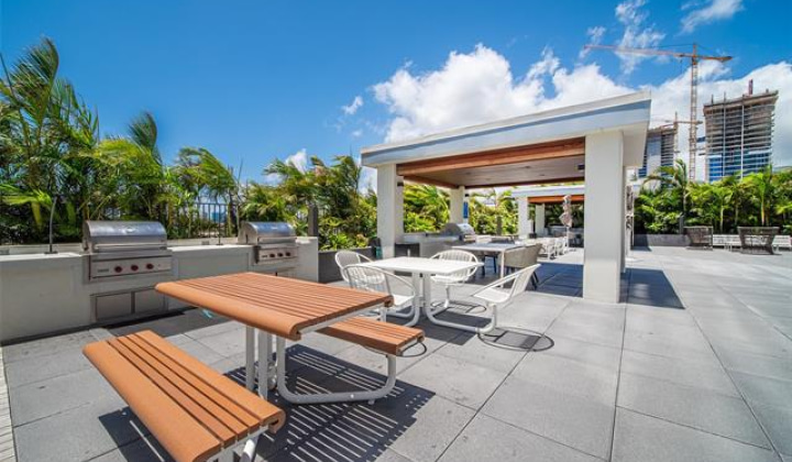 629 Keeaumoku Street,Honolulu,Hawaii,96814,2 ベッドルーム ベッドルーム,2 バスルームバスルーム,コンド / タウンハウス,Keeaumoku,25,19398871