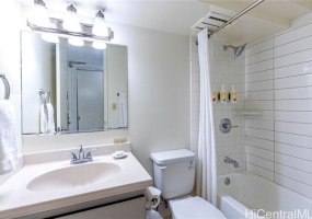 445 Seaside Avenue,Honolulu,Hawaii,96815,1 BathroomBathrooms,Condo/Townhouse,Seaside,11,18209380