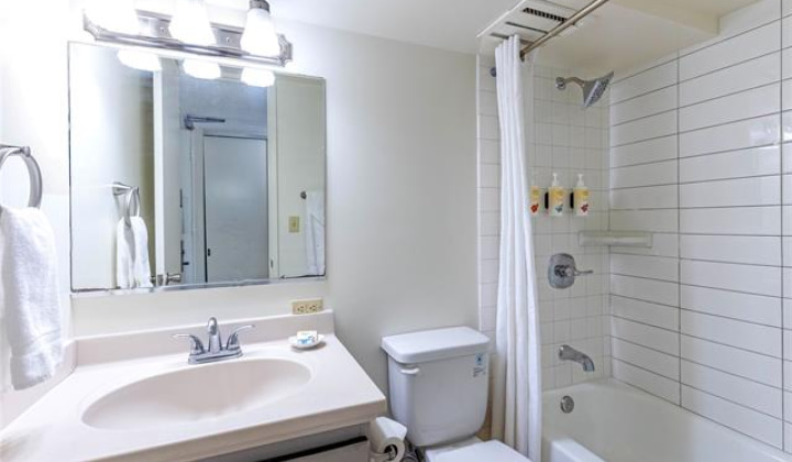 445 Seaside Avenue,Honolulu,Hawaii,96815,1 BathroomBathrooms,Condo/Townhouse,Seaside,11,18209380