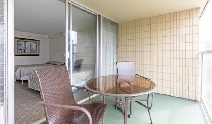 445 Seaside Avenue,Honolulu,Hawaii,96815,1 BathroomBathrooms,Condo/Townhouse,Seaside,11,18209380