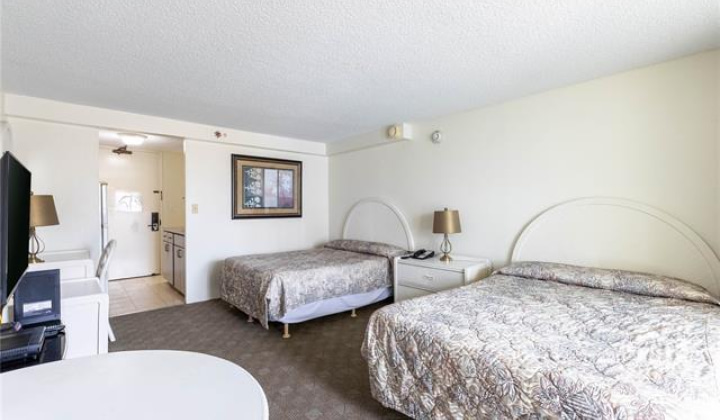 445 Seaside Avenue,Honolulu,Hawaii,96815,1 BathroomBathrooms,Condo/Townhouse,Seaside,11,18209380