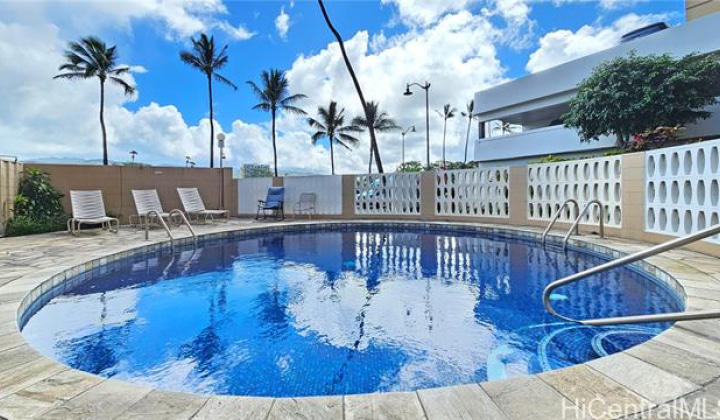2415 Ala Wai Boulevard,Honolulu,Hawaii,96815,2 ベッドルーム ベッドルーム,1 バスルームバスルーム,コンド / タウンハウス,Ala Wai,14,18675056