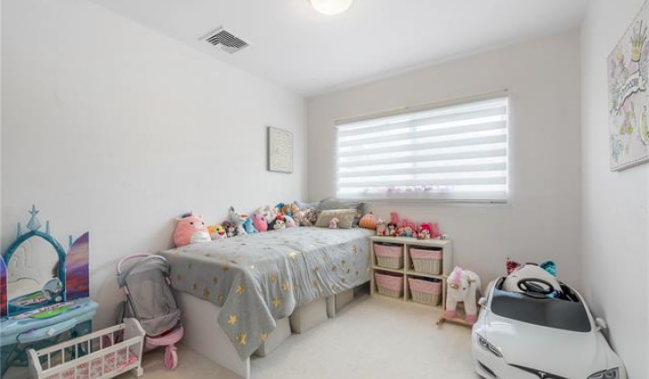 643 Kalanipuu Street,Honolulu,Hawaii,96825,5 Bedrooms Bedrooms,3 BathroomsBathrooms,Single family,Kalanipuu,18210345