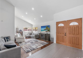 643 Kalanipuu Street,Honolulu,Hawaii,96825,5 Bedrooms Bedrooms,3 BathroomsBathrooms,Single family,Kalanipuu,18210345
