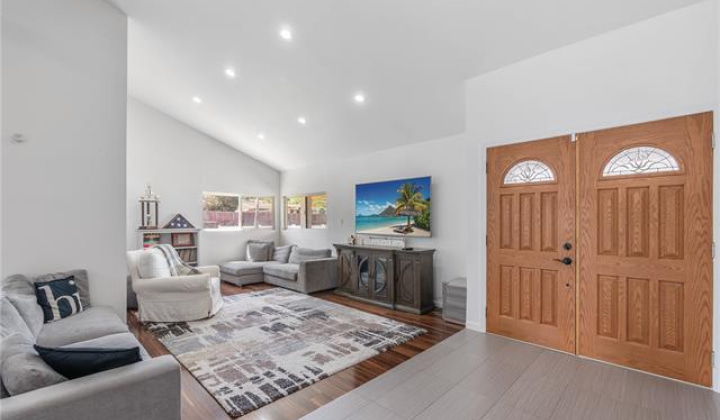 643 Kalanipuu Street,Honolulu,Hawaii,96825,5 Bedrooms Bedrooms,3 BathroomsBathrooms,Single family,Kalanipuu,18210345