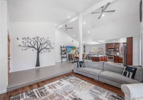 643 Kalanipuu Street,Honolulu,Hawaii,96825,5 Bedrooms Bedrooms,3 BathroomsBathrooms,Single family,Kalanipuu,18210345
