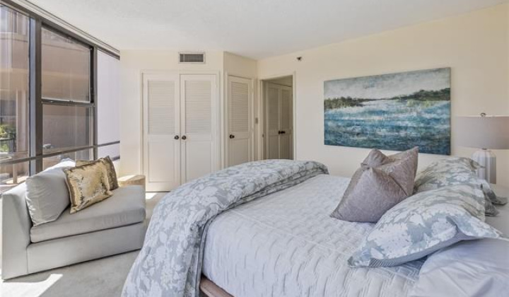 1221 Victoria Street,Honolulu,Hawaii,96814,1 Bedroom Bedrooms,1 BathroomBathrooms,Condo/Townhouse,Victoria,6,18210632
