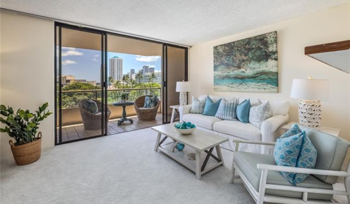 1221 Victoria Street,Honolulu,Hawaii,96814,1 Bedroom Bedrooms,1 BathroomBathrooms,Condo/Townhouse,Victoria,6,18210632