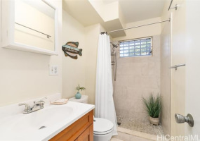1426 Keeaumoku Street,Honolulu,Hawaii,96822,2 Bedrooms Bedrooms,1 BathroomBathrooms,Condo/Townhouse,Keeaumoku,1,18210711