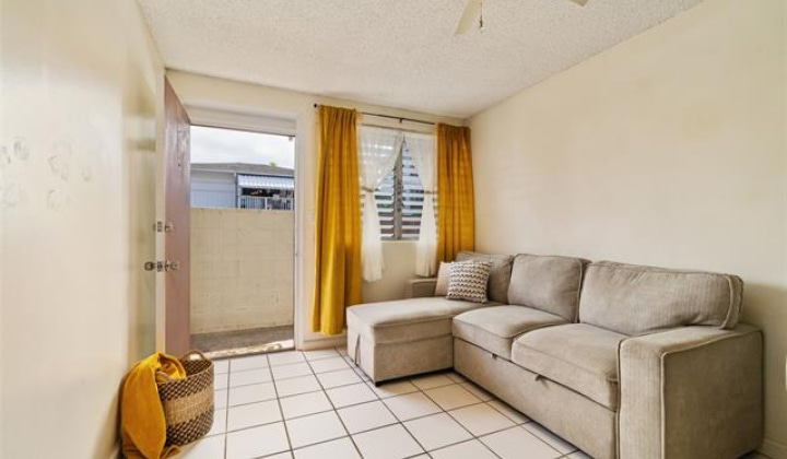 1426 Keeaumoku Street,Honolulu,Hawaii,96822,2 Bedrooms Bedrooms,1 BathroomBathrooms,Condo/Townhouse,Keeaumoku,1,18210711