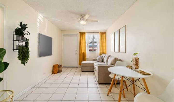 1426 Keeaumoku Street,Honolulu,Hawaii,96822,2 Bedrooms Bedrooms,1 BathroomBathrooms,Condo/Townhouse,Keeaumoku,1,18210711