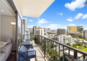 1750 Kalakaua Avenue,Honolulu,Hawaii,96826,2 Bedrooms Bedrooms,2 BathroomsBathrooms,Condo/Townhouse,Kalakaua,37,17812767