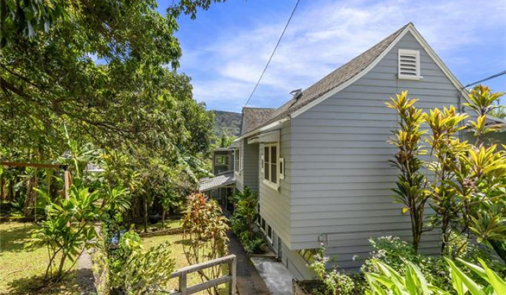 3107 Oahu Avenue,Honolulu,Hawaii,96822,5 Bedrooms Bedrooms,4 BathroomsBathrooms,Single family,Oahu,18211259