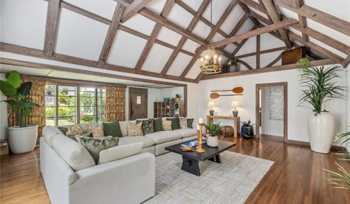 3107 Oahu Avenue,Honolulu,Hawaii,96822,5 Bedrooms Bedrooms,4 BathroomsBathrooms,Single family,Oahu,18211259