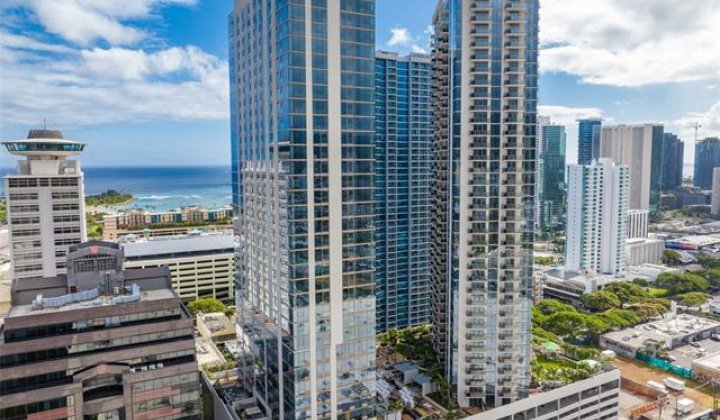 1388 Kapiolani Boulevard,Honolulu,Hawaii,96814,2 Bedrooms Bedrooms,2 BathroomsBathrooms,Condo/Townhouse,Kapiolani,27,18211663