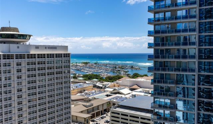 1388 Kapiolani Boulevard,Honolulu,Hawaii,96814,2 Bedrooms Bedrooms,2 BathroomsBathrooms,Condo/Townhouse,Kapiolani,27,18211663