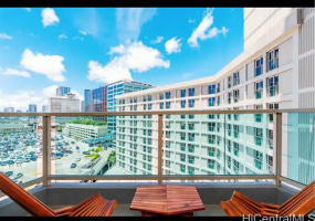 2877 Kalakaua Avenue,Honolulu,Hawaii,96815,1 Bedroom Bedrooms,1 BathroomBathrooms,Condo/Townhouse,Kalakaua,10,17812945