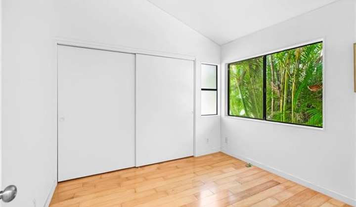 600 Kahiau Loop,Honolulu,Hawaii,96821,4 Bedrooms Bedrooms,3 BathroomsBathrooms,Single family,Kahiau,18212745