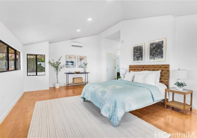 600 Kahiau Loop,Honolulu,Hawaii,96821,4 Bedrooms Bedrooms,3 BathroomsBathrooms,Single family,Kahiau,18212745
