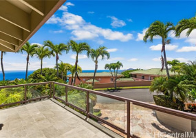 600 Kahiau Loop,Honolulu,Hawaii,96821,4 Bedrooms Bedrooms,3 BathroomsBathrooms,Single family,Kahiau,18212745