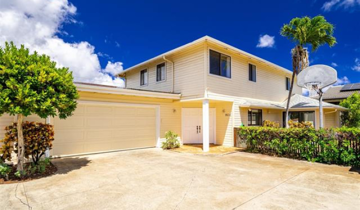 953 15th Avenue,Honolulu,Hawaii,96816,4 Bedrooms Bedrooms,2 BathroomsBathrooms,Single family,15th,18213262