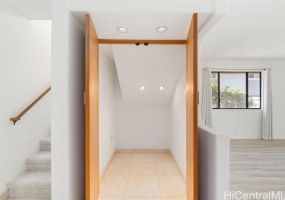 953 15th Avenue,Honolulu,Hawaii,96816,4 Bedrooms Bedrooms,2 BathroomsBathrooms,Single family,15th,18213262