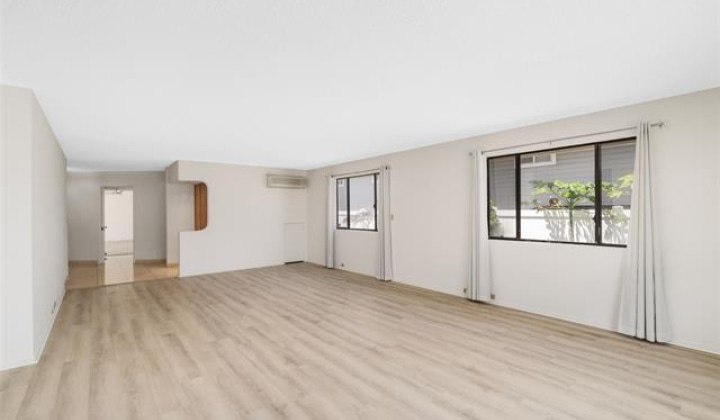 953 15th Avenue,Honolulu,Hawaii,96816,4 Bedrooms Bedrooms,2 BathroomsBathrooms,Single family,15th,18213262