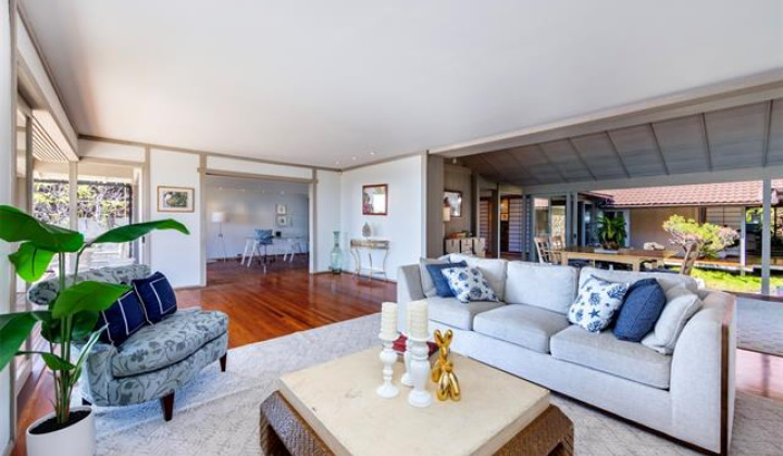 3852 Poka Street,Honolulu,Hawaii,96816,4 ベッドルーム ベッドルーム,3 バスルームバスルーム,一戸建て,Poka,18213846
