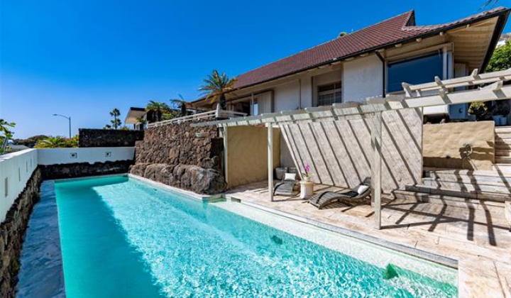 3852 Poka Street,Honolulu,Hawaii,96816,4 ベッドルーム ベッドルーム,3 バスルームバスルーム,一戸建て,Poka,18213846