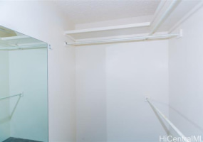 1425 Ward Avenue,Honolulu,Hawaii,96822,2 Bedrooms Bedrooms,2 BathroomsBathrooms,Condo/Townhouse,Ward,11,18215112