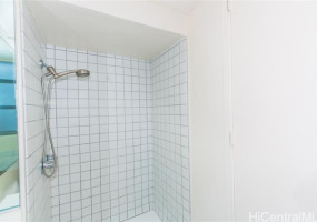 1425 Ward Avenue,Honolulu,Hawaii,96822,2 Bedrooms Bedrooms,2 BathroomsBathrooms,Condo/Townhouse,Ward,11,18215112