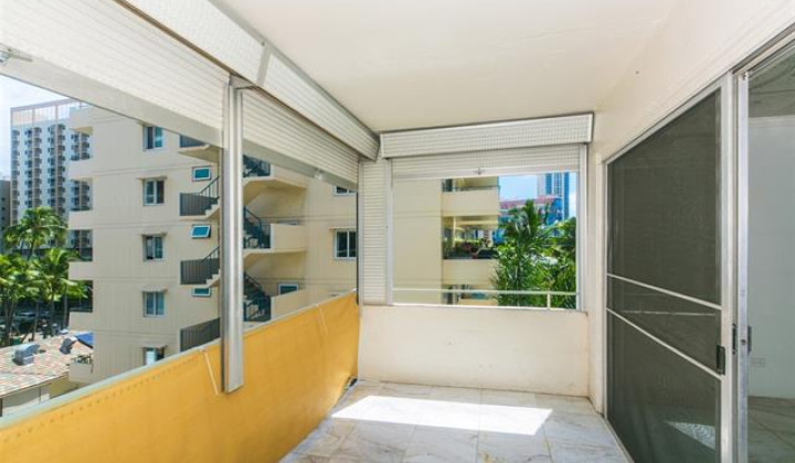 411 Kaiolu Street,Honolulu,Hawaii,96815,1 Bedroom Bedrooms,1 BathroomBathrooms,Condo/Townhouse,Kaiolu,6,18215122