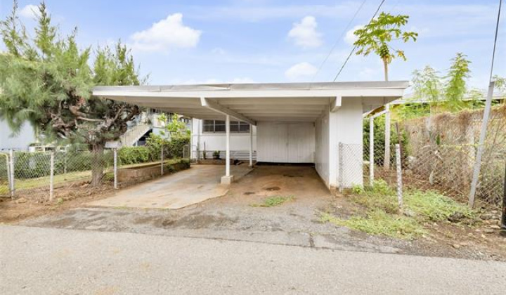 1216 Kalama Road,Honolulu,Hawaii,96819,3 Bedrooms Bedrooms,1 BathroomBathrooms,Single family,Kalama,18216295