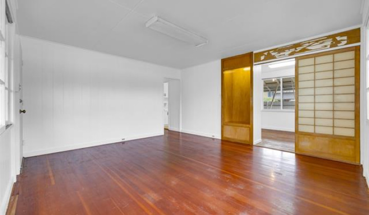 1216 Kalama Road,Honolulu,Hawaii,96819,3 Bedrooms Bedrooms,1 BathroomBathrooms,Single family,Kalama,18216295