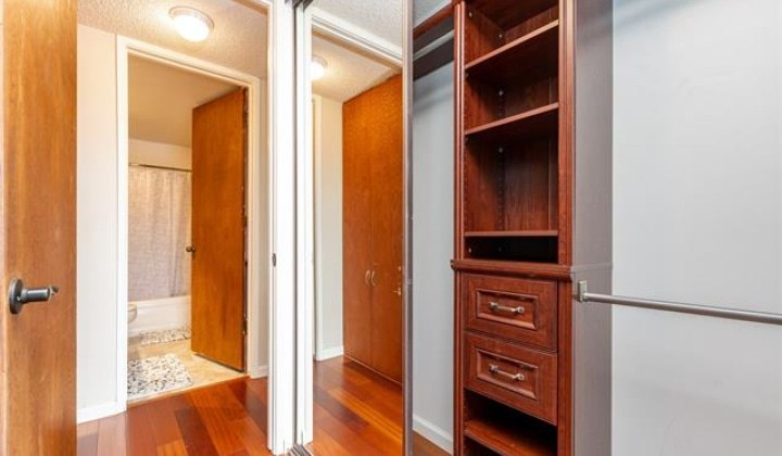 55 Judd Street,Honolulu,Hawaii,96817,1 Bedroom Bedrooms,1 BathroomBathrooms,Condo/Townhouse,Judd,15,18216828