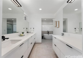 243 Portlock Road,Honolulu,Hawaii,96825,5 ベッドルーム ベッドルーム,4 バスルームバスルーム,一戸建て,Portlock,18217095