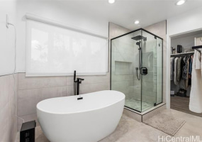 243 Portlock Road,Honolulu,Hawaii,96825,5 ベッドルーム ベッドルーム,4 バスルームバスルーム,一戸建て,Portlock,18217095