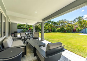 243 Portlock Road,Honolulu,Hawaii,96825,5 ベッドルーム ベッドルーム,4 バスルームバスルーム,一戸建て,Portlock,18217095